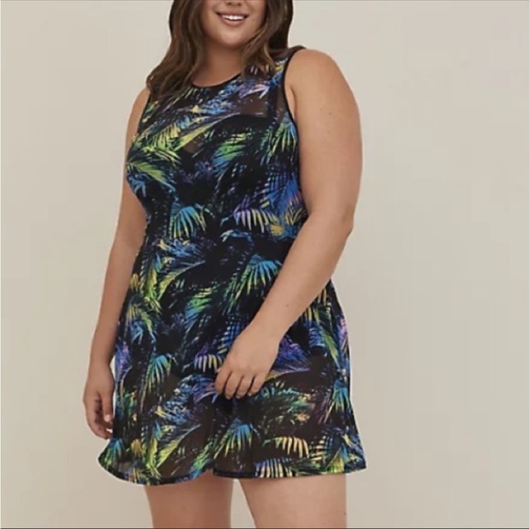 TORRID gorgeous palm leaf print one piece swimsuit with mesh overlay, 2X DD/F. - Picture 2 of 14
